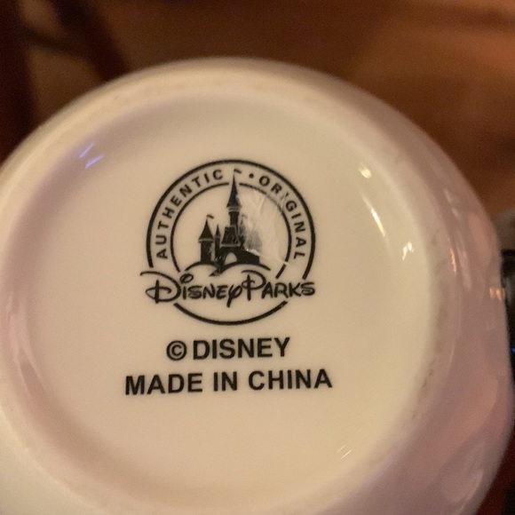 Disney Parks Mug - Minnie - Picture 5 of 5